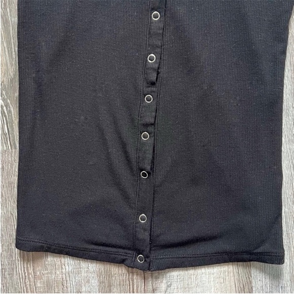 Michael Lauren Bosco Snap Front Tank in Black - Picture 6 of 9